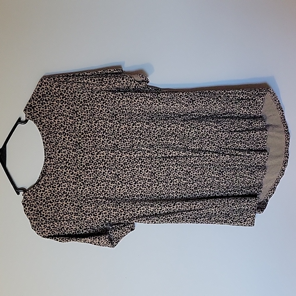 Cheetah print tee
